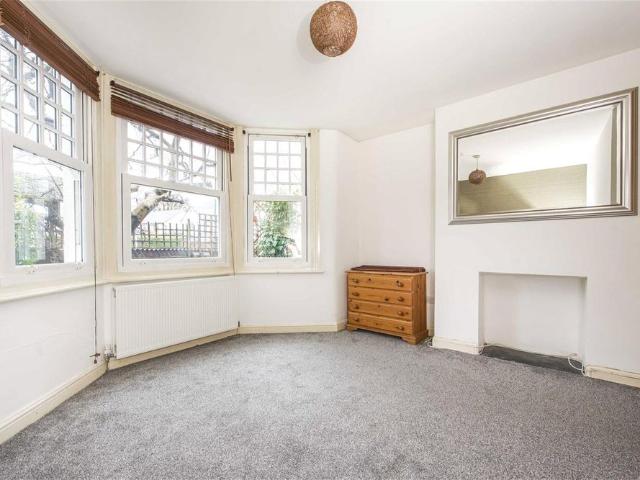 London Road, Twickenham, Middlesex, TW1