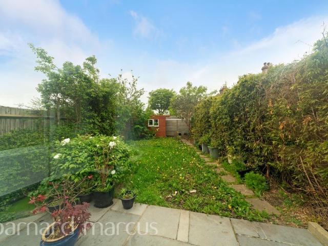London Road, WALLINGTON 4 bed house to rent £2,695 pcm £622 pw