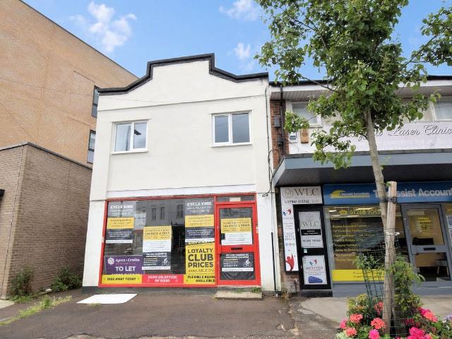 London Road, Wickford SS12, 2 bed flat to rent, £1,100 pcm | PrimeLocation