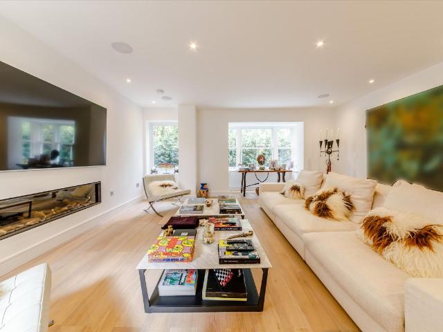 London Road, Ascot, Berkshire SL5, 5 bed detached house to rent, £11,750 pcm | PrimeLocation