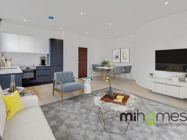 London Road, Aquila House RH1, 1 bed flat to rent, £1,325 pcm | PrimeLocation