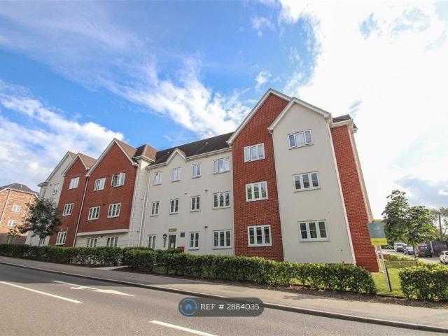 London Road, Benfleet SS7, 2 bed flat to rent, £1,450 pcm | PrimeLocation