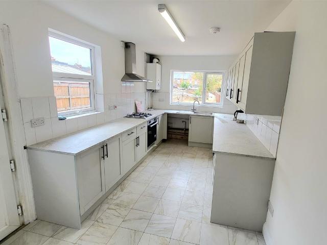 London Road, Bedford MK42, 3 bed semi detached house to rent, £1,425 pcm | PrimeLocation