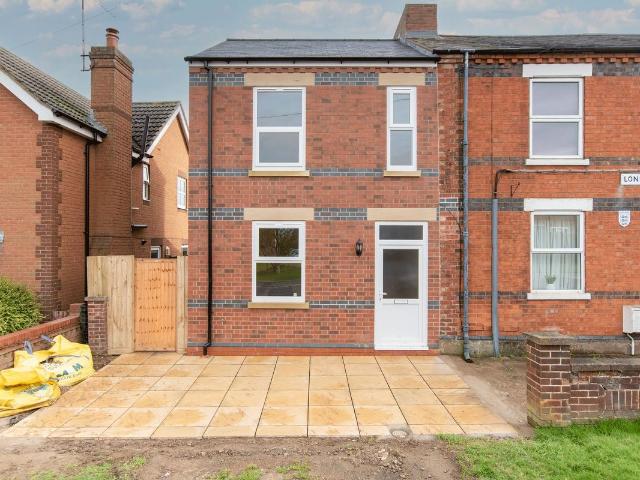 London Road, Bozeat NN29, 3 bed end terrace house to rent, £1,150 pcm | PrimeLocation