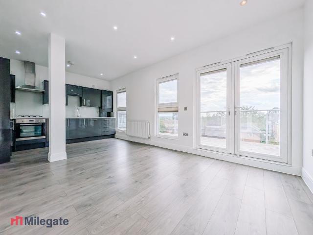 London Road, Bromley BR1, 2 bed flat to rent, £1,750 pcm | PrimeLocation