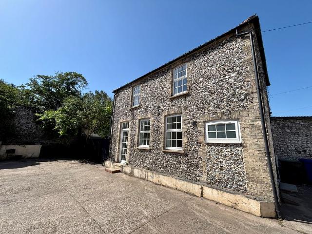 London Road, Brandon IP27, 2 bed detached house to rent, £1,350 pcm | PrimeLocation