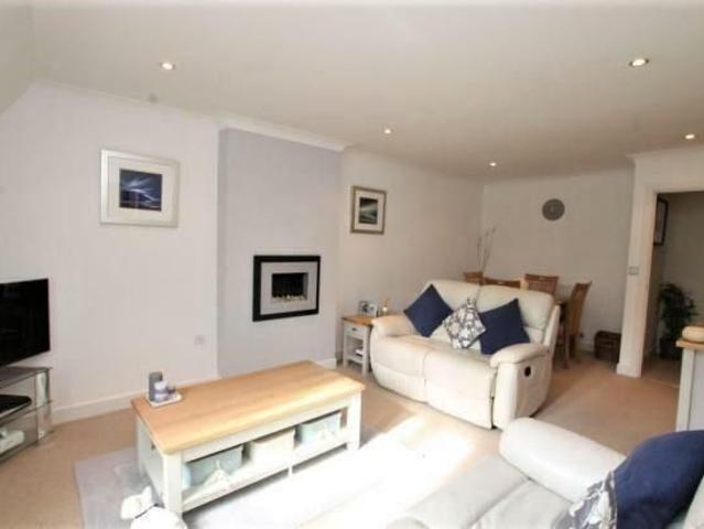 London Road, Burpham, GU1