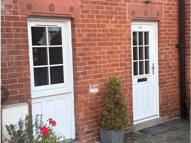 London Road, Camberley GU15, 1 bed flat to rent, £995 pcm | PrimeLocation