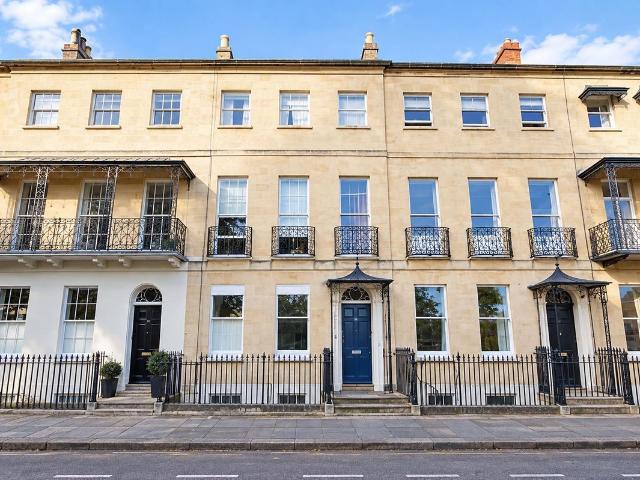 London Road, Cheltenham GL52, 1 bed flat to rent, £1,000 pcm | PrimeLocation