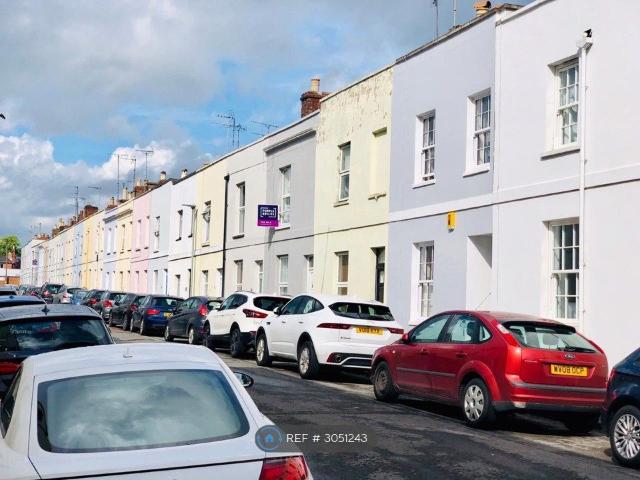 London Road, Cheltenham GL52, 1 bed flat to rent, £845 pcm | PrimeLocation