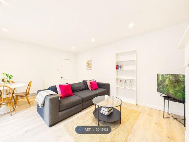 London Road, Cheltenham GL52, 2 bed flat to rent, £2,800 pcm | PrimeLocation