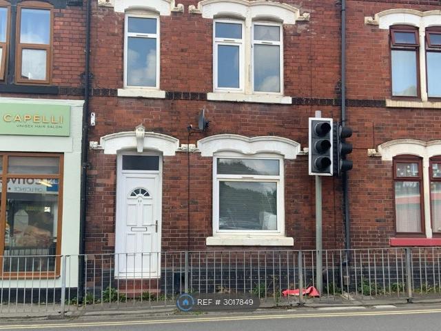 London Road, Chesterton, Newcastle Under Lyme ST5, 3 bed terraced house to rent, £900 pcm | PrimeLocation
