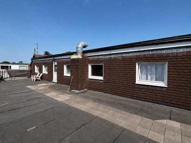 London Road, Cowplain, Waterlooville PO8, 1 bed flat to rent, £980 pcm | PrimeLocation