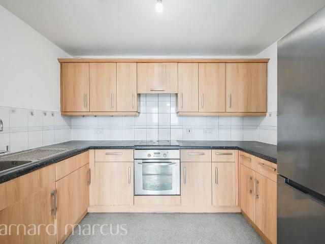 London Road, Croydon CR0, 2 bed flat to rent, £1,700 pcm | PrimeLocation