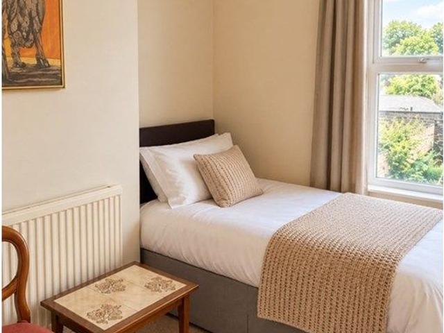 London Road, Dover CT17, Studio to rent, £650 pcm | PrimeLocation