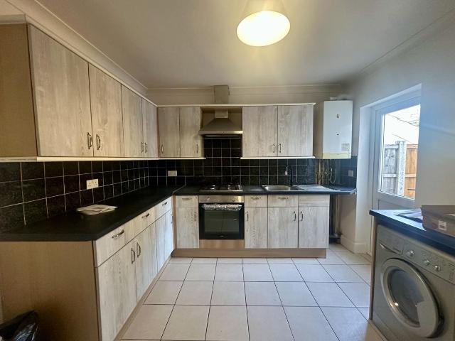 London Road, Grays RM17, 2 bed terraced house to rent, £1,600 pcm | PrimeLocation