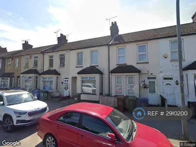 London Road, Grays, RM20 4 bed terraced house to rent £2,150 pcm £496 pw