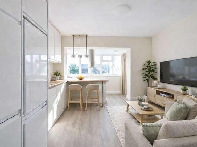 London Road, Guildford, GU4