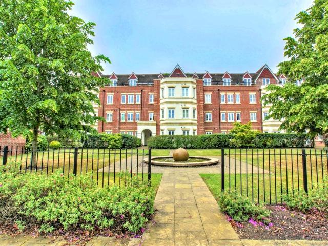 London Road, Guildford GU1, 1 bed flat to rent, £1,450 pcm | PrimeLocation
