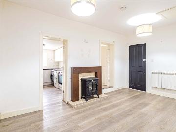 London Road, Hemel Hempstead, Hertfordshire HP3, 1 bed flat to rent, £1,100 pcm | PrimeLocation