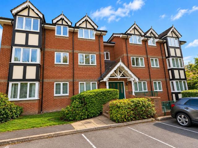London Road, Hemel Hempstead HP3, 1 bed flat to rent, £1,200 pcm | PrimeLocation
