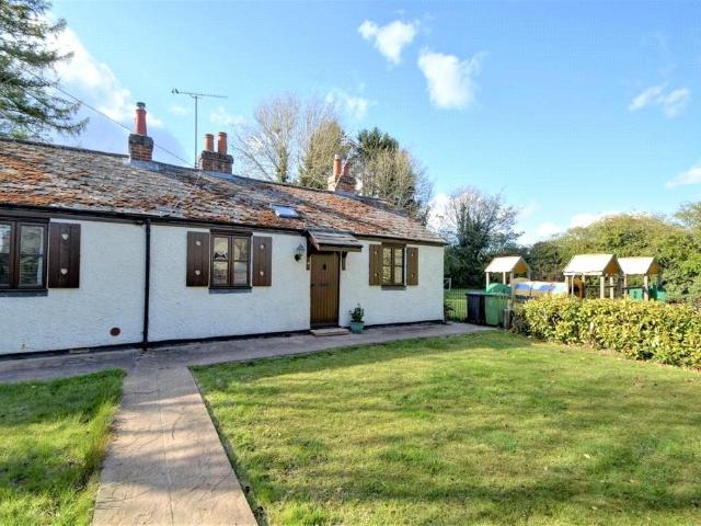 London Road, Holybourne, Alton, Hampshire GU34, 2 bed bungalow to rent, £1,400 pcm | PrimeLocation