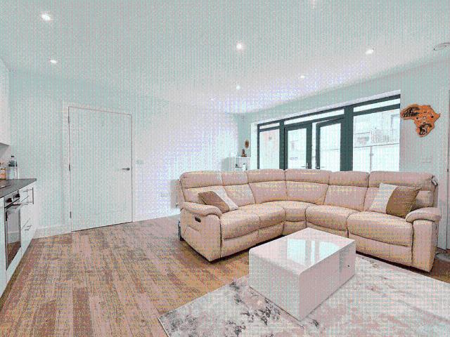 London Road, Hounslow TW3, 1 bed flat to rent, £1,800 pcm | PrimeLocation