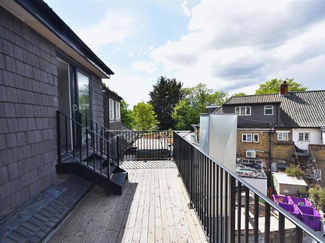 London Road, Isleworth 1 bed flat to rent £1,600 pcm £369 pw
