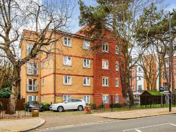 London Road, Isleworth 2 bed apartment to rent £1,900 pcm £438 pw