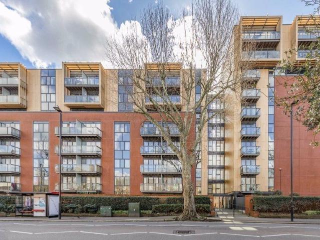 London Road, Isleworth TW7, 1 bed flat to rent, £1,500 pcm | PrimeLocation