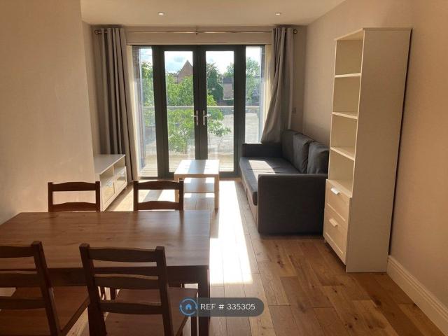 London Road, Kingston Upon Thames KT2, 1 bed flat to rent, £1,650 pcm | PrimeLocation