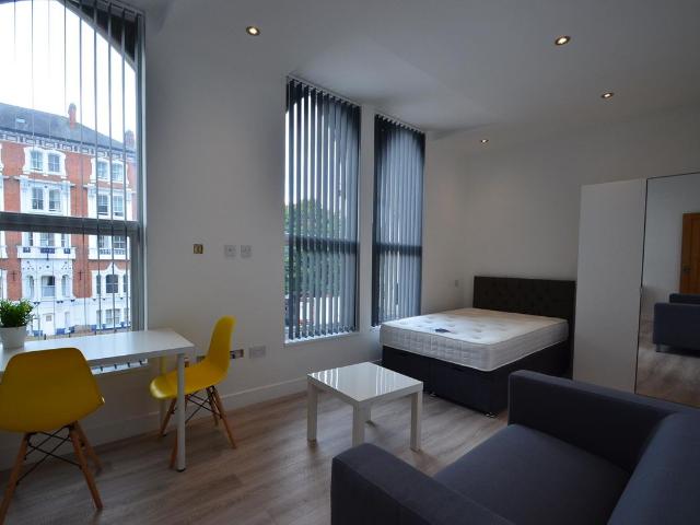 London Road, Leicester LE2, 1 bed flat to rent, £820 pcm | PrimeLocation