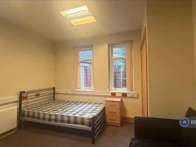 London Road, Leicester, LE2 1 bed in a house share to rent £600 pcm £138 pw