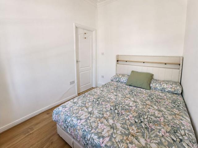 London Road, Maidstone ME16, 1 bed flat to rent, £900 pcm | PrimeLocation