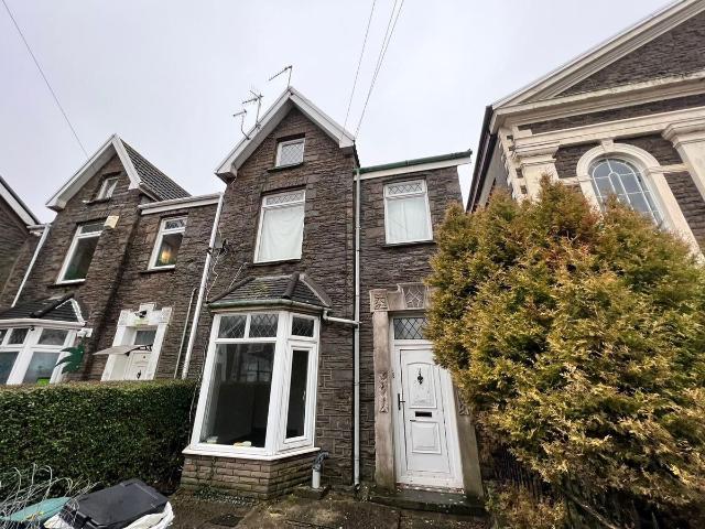 London Road, Neath SA11, 1 bed flat to rent, £675 pcm | PrimeLocation