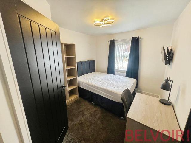 London Road, Newcastle under Lyme, ST5 1 bed flat to rent £600 pcm £138 pw