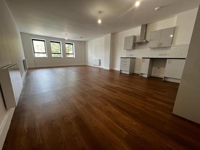 London Road North, Lowestoft NR32, 1 bed flat to rent, £750 pcm | PrimeLocation