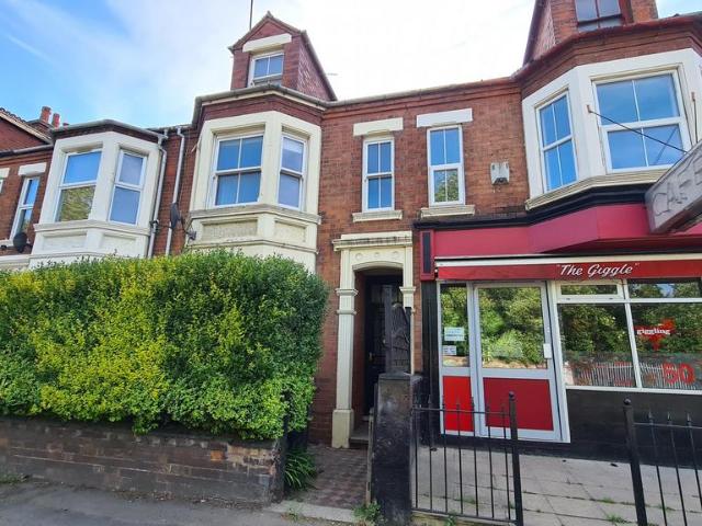 London Road, NORTHAMPTON 4 bed house to rent £1,550 pcm £358 pw
