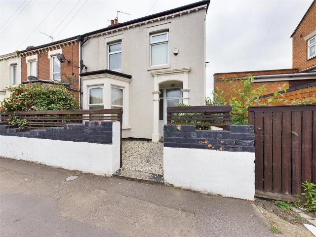London Road, Northampton NN4 5 bed house to rent £3,100 pcm £715 pw