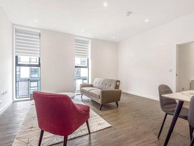 London Road, Oxford OX3, 2 bed flat to rent, £1,650 pcm | PrimeLocation