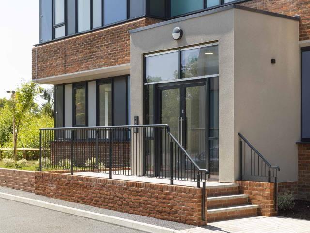 London Road, Oxford OX3, 2 bed flat to rent, £1,850 pcm | PrimeLocation