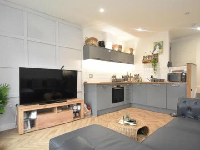 London Road, Portsmouth, 1 Bedroom Flat