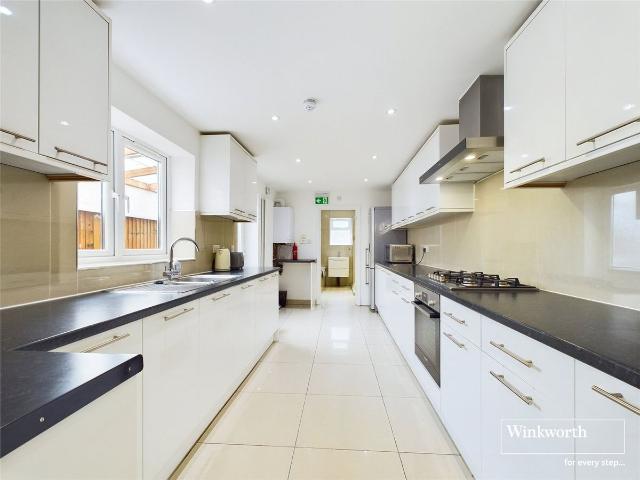 London Road, Reading, Berkshire RG1, 6 bed terraced house to rent, £3,300 pcm | PrimeLocation