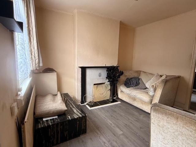 London Road RM17, 2 bed terraced house to rent, £1,500 pcm | PrimeLocation
