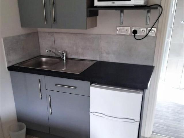London Road Rm12 1 bed in a house share to rent £650 pcm £150 pw