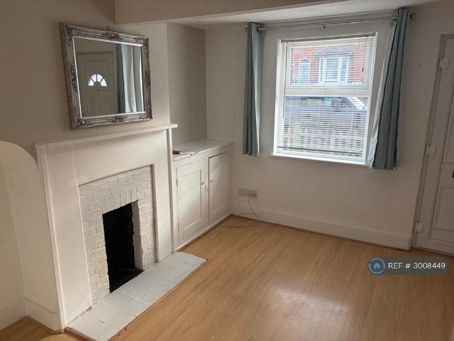 London Road, Sevenoaks, TN13 1 bed terraced house to rent £1,150 pcm £265 pw
