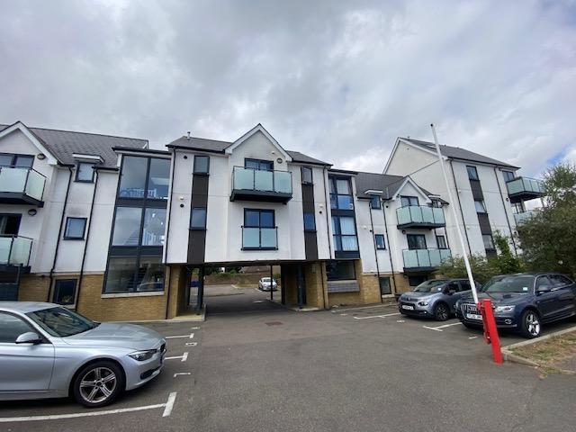 London Road, SITTINGBOURNE, ME10 1 bed flat to rent £850 pcm £196 pw