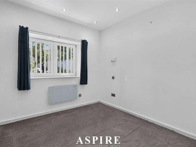 London Road, South Benfleet, Benfleet