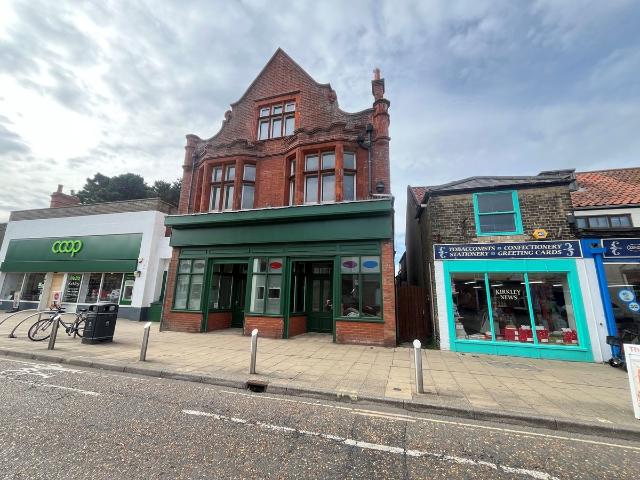 London Road South, Lowestoft NR33, 1 bed flat to rent, £750 pcm | PrimeLocation
