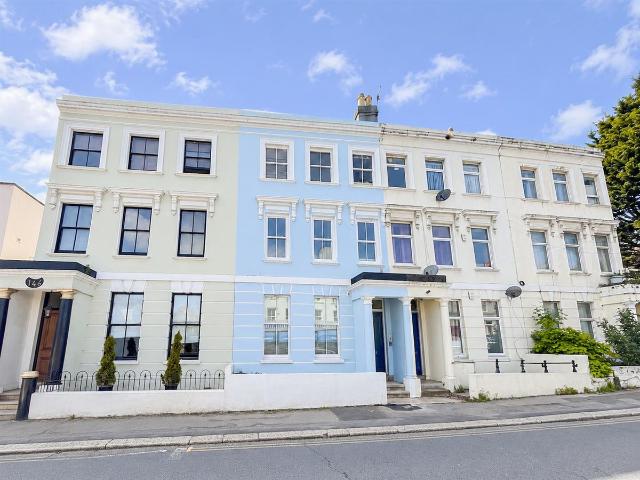 London Road, St Leonards TN37, 1 bed flat to rent, £850 pcm | PrimeLocation